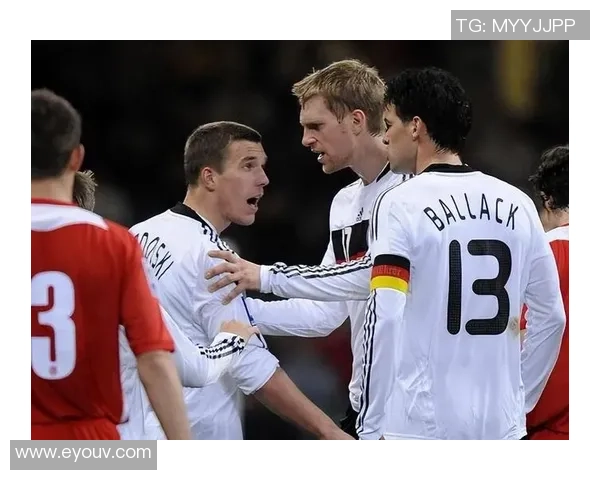 足球场上的旋律与激情那些有歌声的足球明星们