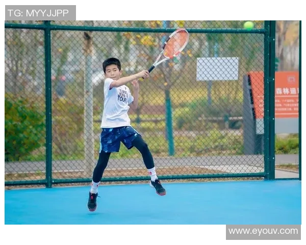 北京网球队在邀请赛中的经验与表现分析与点评